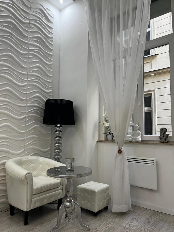 White Luxury Apartment Budapest Luaran gambar
